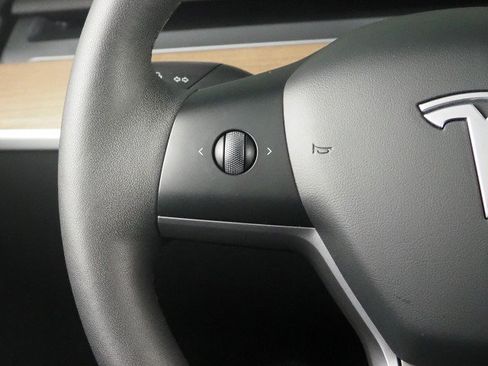 Used 2023 Tesla Model Y Long Range AWD/4WD image 20