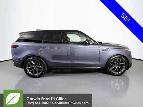 Used 2024 Land Rover Range Rover Sport SE AWD/4WD image 18