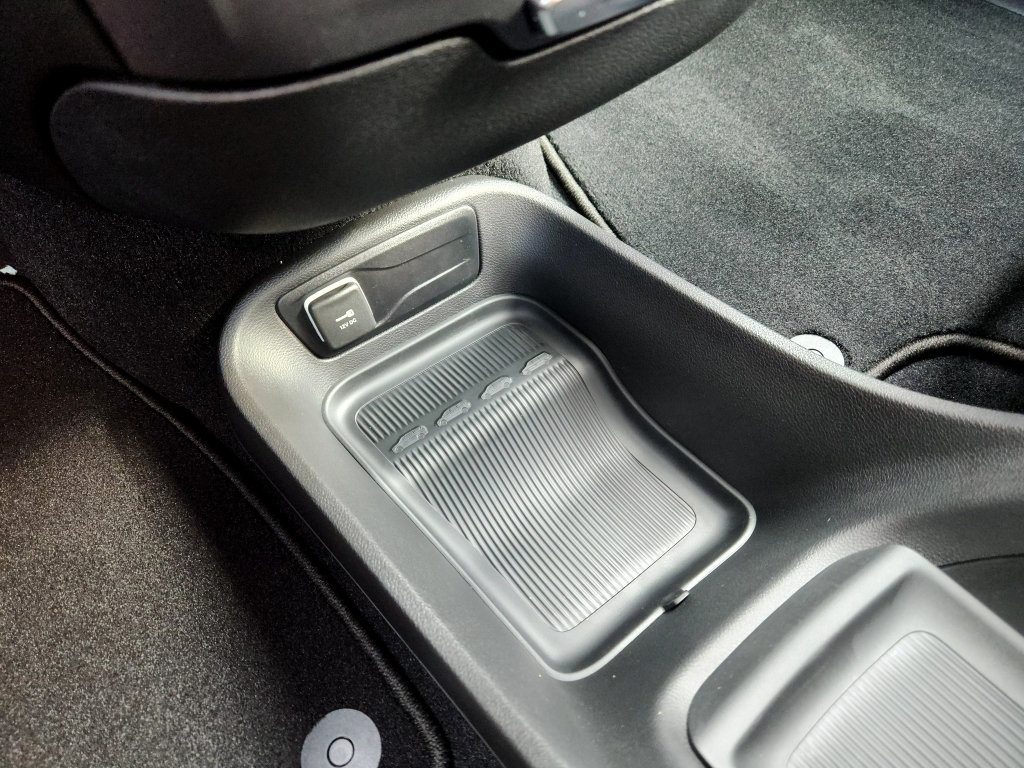 New 2027 Chrysler Pacifica Select FWD image 34