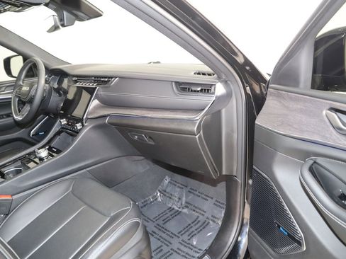 Used 2024 Jeep Grand Cherokee L Overland w/ Trailer Tow Package image 49