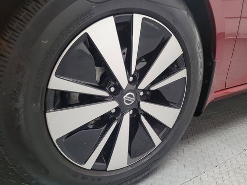 Used 2021 Nissan Altima 2.5 SV w/ SV Premium Package AWD/4WD image 31