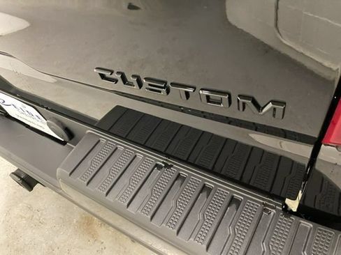 New 2026 Chevrolet Silverado 1500 Custom w/ Turbomax Blackout Package AWD/4WD image 15