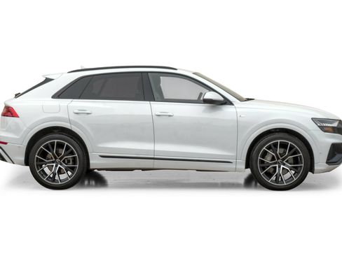 Used 2019 Audi Q8 Prestige AWD/4WD image 7