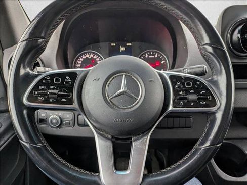Used 2021 Mercedes-Benz Sprinter 2500 image 12