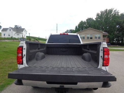 Used 2019 Chevrolet Silverado 2500 W/T AWD/4WD image 5