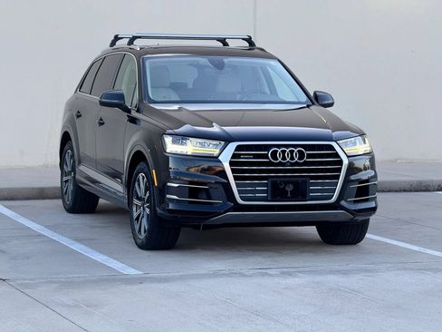 Used 2017 Audi Q7 3.0T Premium Plus AWD/4WD image 9