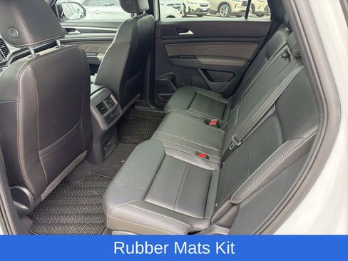 Used 2023 Volkswagen Atlas Cross Sport SEL R-Line image 6