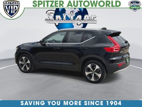 Used 2025 Volvo XC40 B5 Plus AWD/4WD image 7