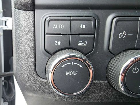 Certified 2025 Chevrolet Tahoe LT AWD/4WD image 23