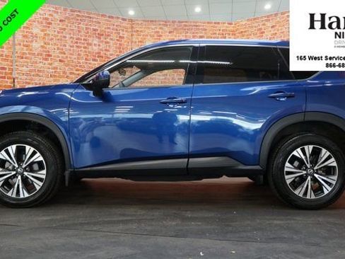 Certified 2021 Nissan Rogue SV image 4