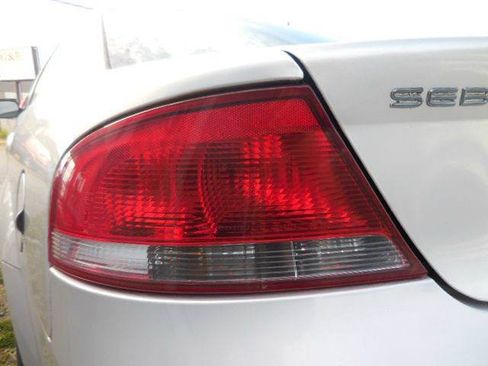 Used 2006 Chrysler Sebring LX image 28