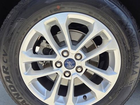 Used 2022 Ford Escape SE w/ Convenience Package FWD image 17