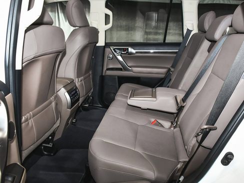 Used 2023 Lexus GX 460 Premium image 51