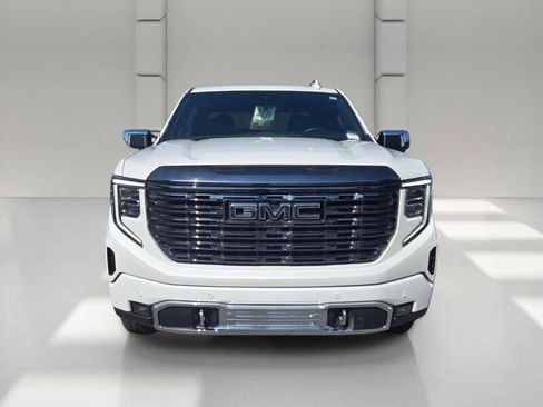 Used 2024 GMC Sierra 1500 Denali Ultimate AWD/4WD image 2