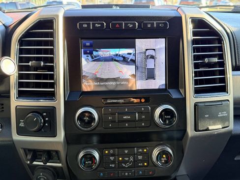 Used 2021 Ford F250 Platinum w/ FX4 Off-Road Package image 26