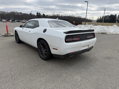 Used 2023 Dodge Challenger GT w/ Plus Package image 8