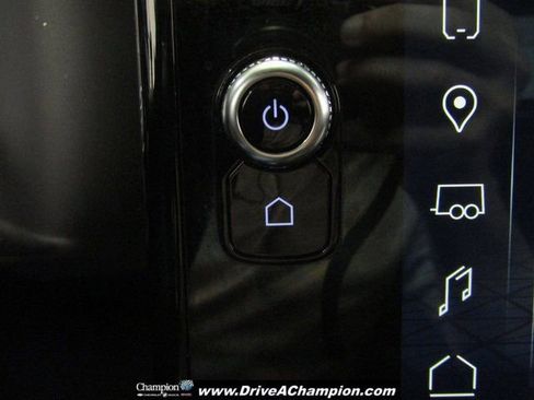 Used 2024 GMC Sierra 2500 AT4 w/ Technology Package image 46