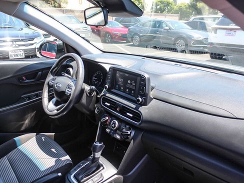 Certified 2021 Hyundai Kona SEL FWD image 21