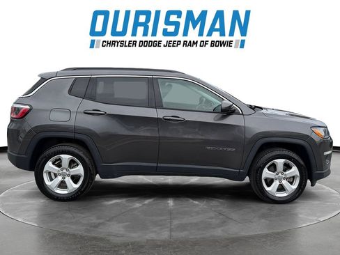 Used 2019 Jeep Compass Latitude image 7