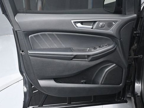 Used 2022 Ford Edge ST w/ Equipment Group 401A AWD/4WD image 12