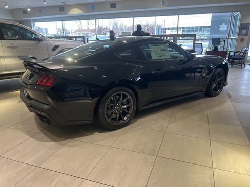 New 2025 Ford Mustang Dark Horse image 3