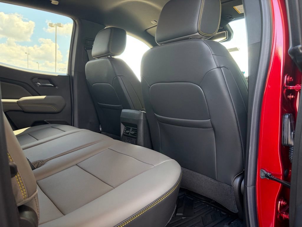New 2026 Chevrolet Colorado ZR2 w/ Technology Package AWD/4WD image 21