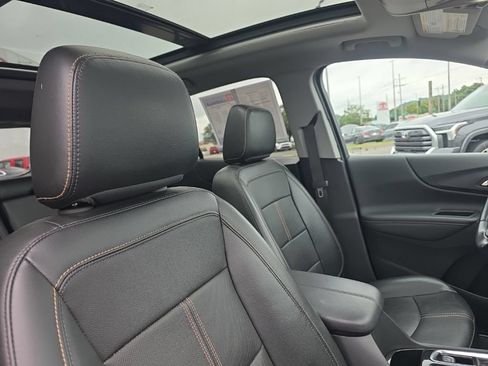 Used 2022 Chevrolet Equinox Premier AWD/4WD image 11
