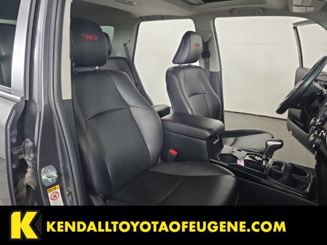 Used 2017 Toyota 4Runner TRD Off-Road Premium AWD/4WD image 33