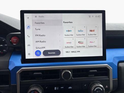 Used 2024 Toyota Tacoma TRD Off-Road image 16