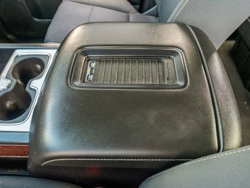 Used 2017 GMC Sierra 1500 SLE w/ SLE Value Package image 31