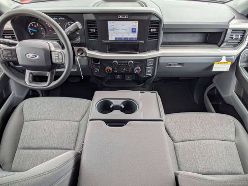 New 2026 Ford F250 XL w/ STX Appearance Package AWD/4WD image 9
