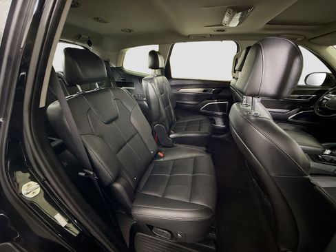 Used 2022 Kia Telluride EX w/ EX Premium Package image 27