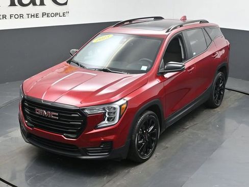 Used 2023 GMC Terrain SLE w/ Driver Convenience Package image 46