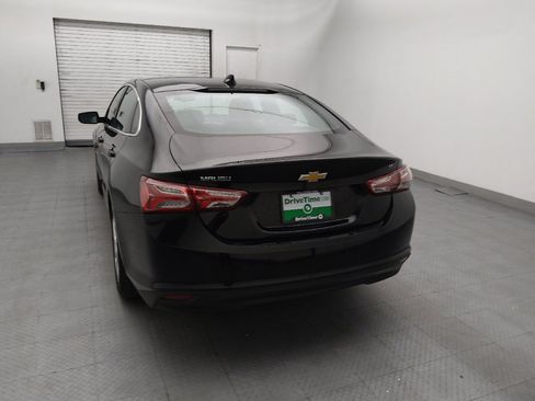 Used 2021 Chevrolet Malibu LT FWD image 6