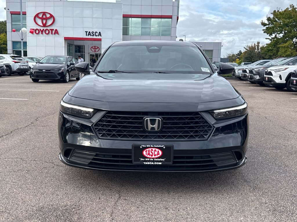 Used 2023 Honda Accord Sport image 2