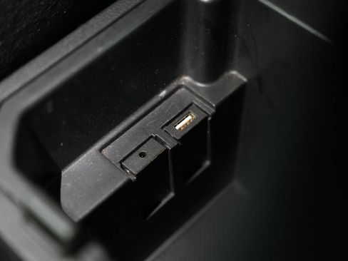 Used 2016 Chevrolet Cruze LT image 29