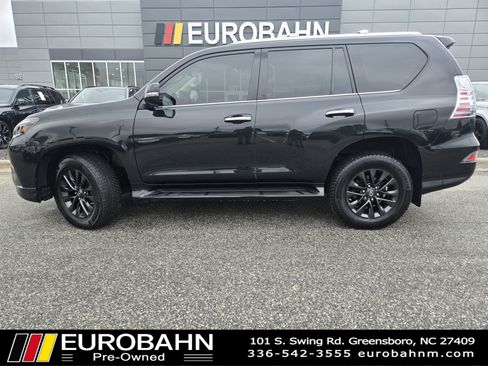 Used 2023 Lexus GX 460 Premium AWD/4WD image 2