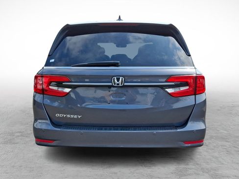 Used 2023 Honda Odyssey Touring image 5