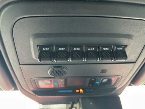 Used 2021 Ford Bronco Badlands image 44