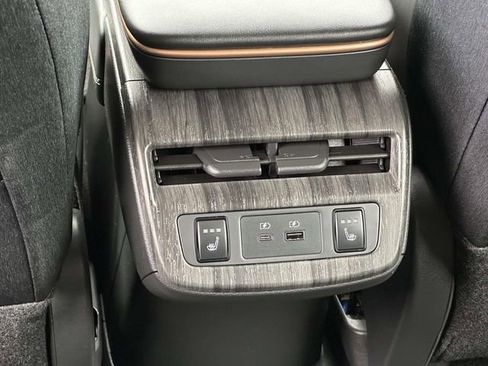 Used 2023 Nissan Ariya FWD image 17