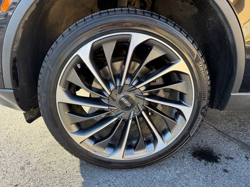 Used 2020 Lincoln Aviator Reserve w/ Equipment Group 202A image 44