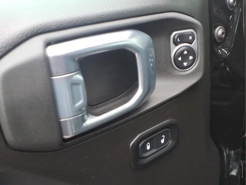 Used 2026 Jeep Gladiator Rubicon AWD/4WD image 18