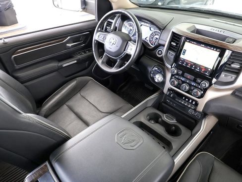 Used 2019 RAM 1500 Laramie AWD/4WD image 15