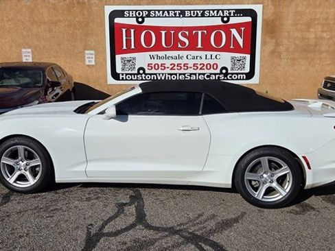 Used 2020 Chevrolet Camaro LT image 5