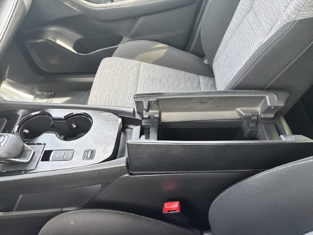 Certified 2023 Nissan Rogue SV FWD image 23