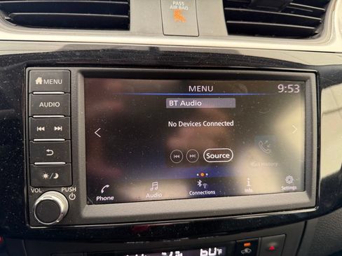 Used 2019 Nissan Sentra SV FWD image 23