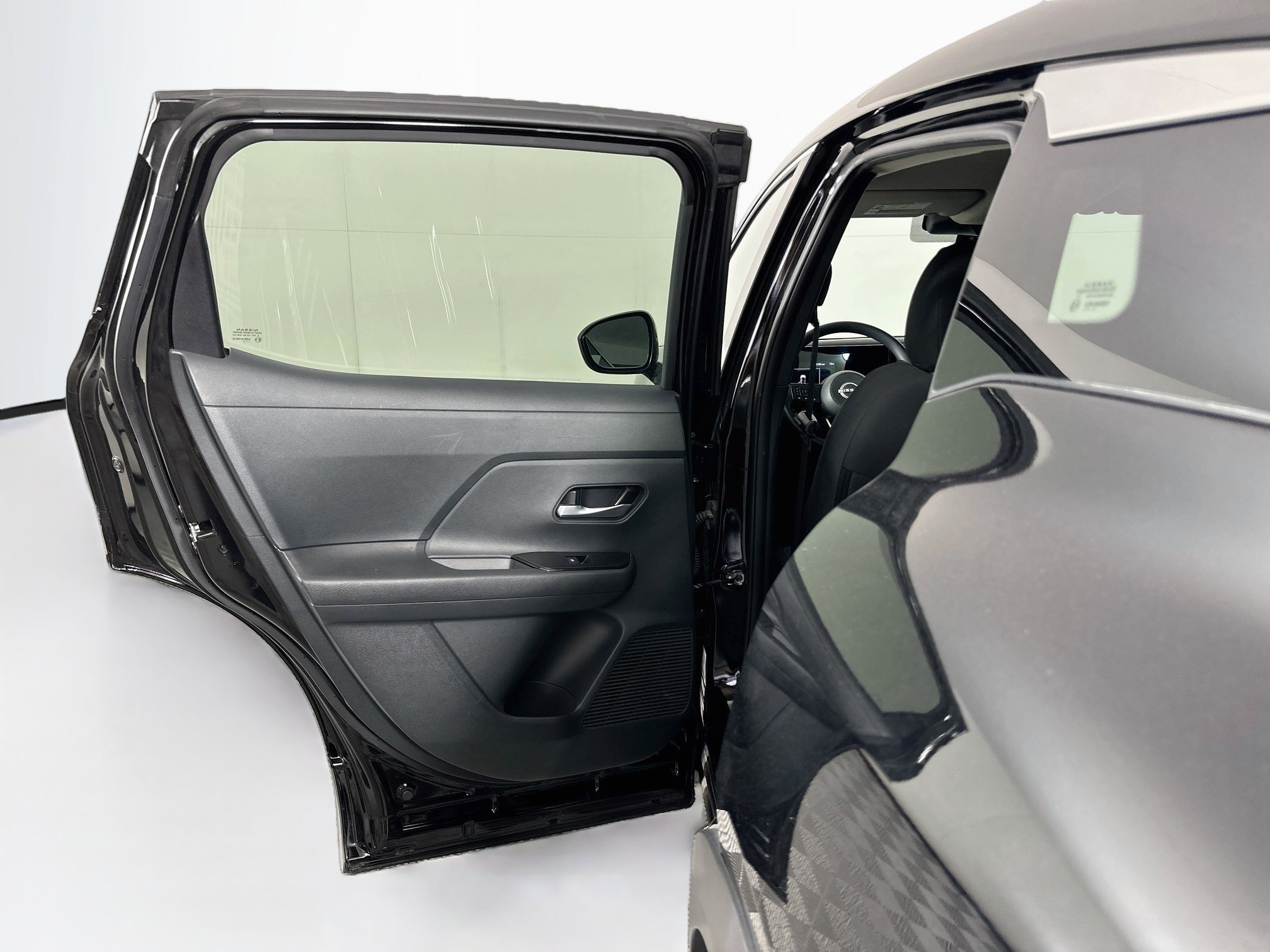 Used 2025 Nissan Kicks SV FWD image 25