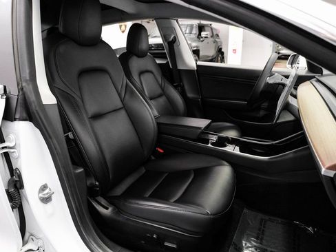 Used 2020 Tesla Model 3 Long Range image 29