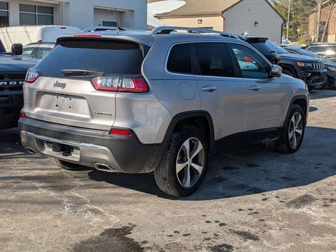 Certified 2021 Jeep Cherokee Limited w/ Trailer Tow Group image 3
