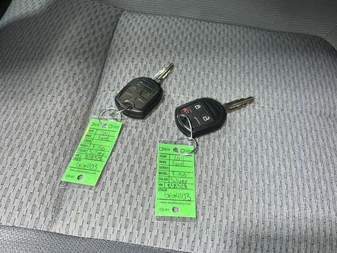 Used 2011 Ford F150 XLT w/ XLT Convenience Pkg image 25